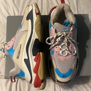 Balenciaga Triple S Sneakers!